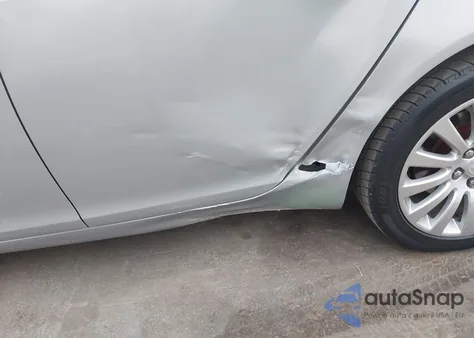 2011 Buick Regal Cxl Turbo Russelsheim z USA, uszkodzony, nr VIN W04GX5GV4B1045913